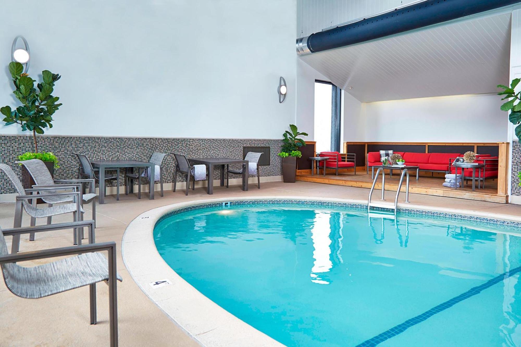 Renaissance St. Louis Airport Hotel Berkeley Exteriör bild