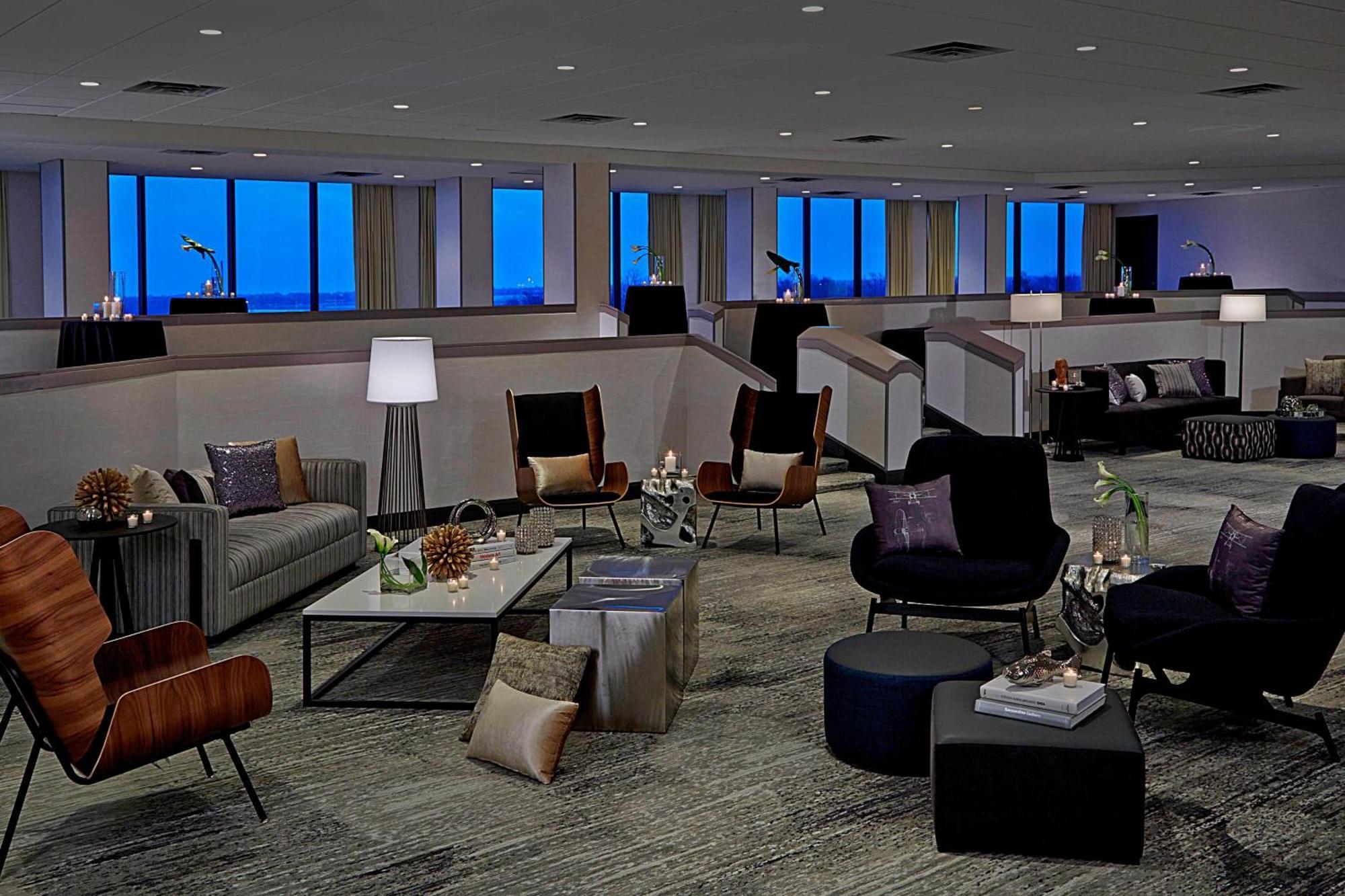 Renaissance St. Louis Airport Hotel Berkeley Exteriör bild